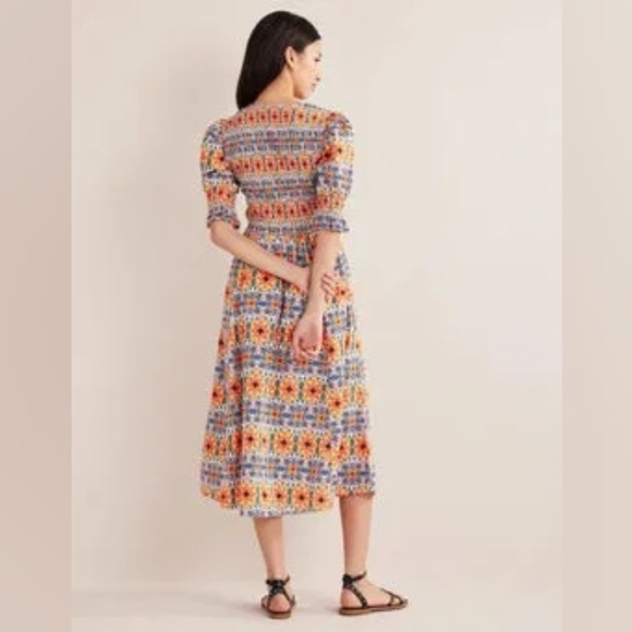 BODEN Smocked Bodice Puff Sleeve Midi Floral Deep V Dress Size 16/18R - Picture 3 of 15